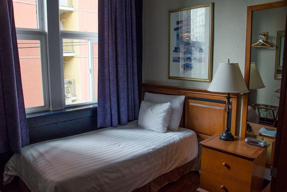Hotel Ambassador Vancouver Exteriér fotografie